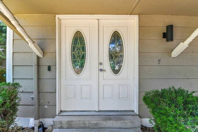 Building Photo - $2,795.00 - 4 Bedroom, 3 Bathroom, Single ...