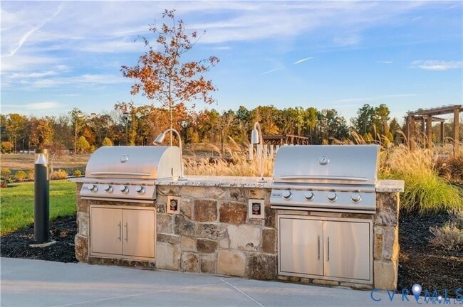 Building Photo - 2807 Calgary Ln