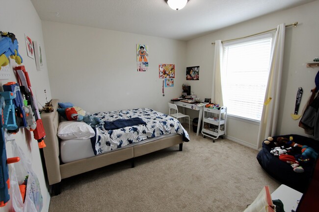 Building Photo - 130 Lillian Wy