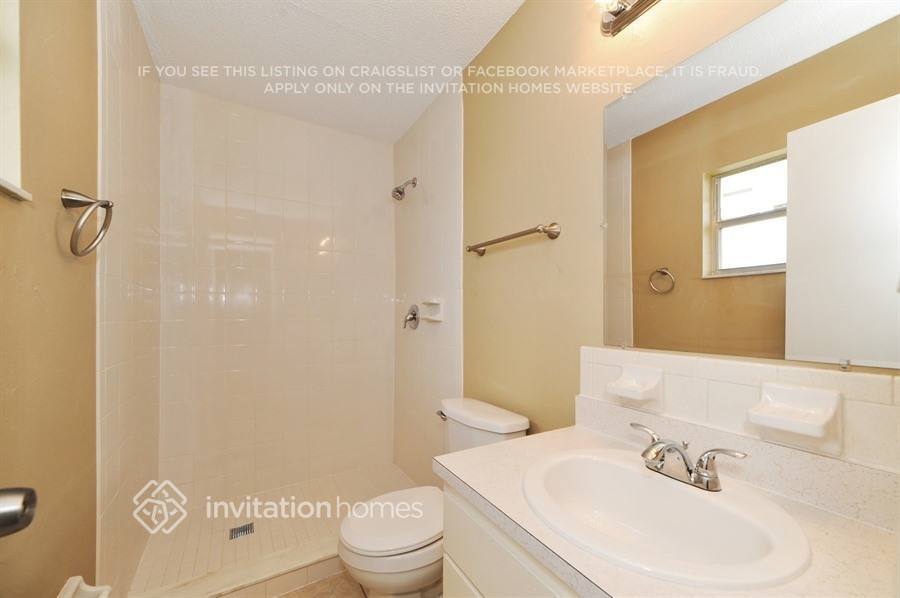 Building Photo - 6029 Christina Dr E