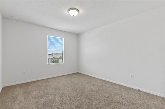 Building Photo - 336 Wonderful Life Way