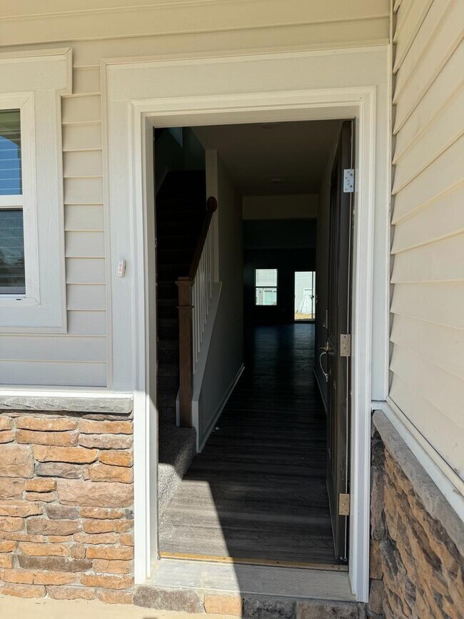 Building Photo - 123 Tourmaline Hl Dr