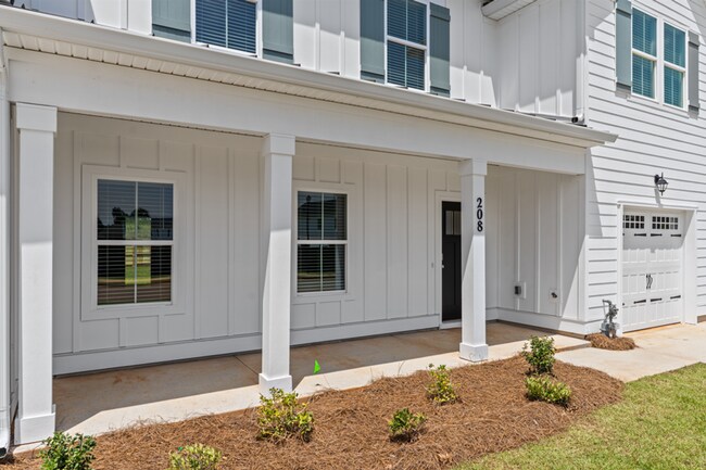 Building Photo - 208 Clifton Dr