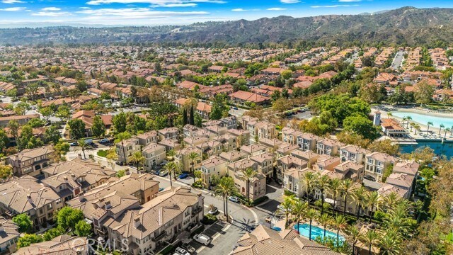 Building Photo - 205 Montana Del Lago Dr