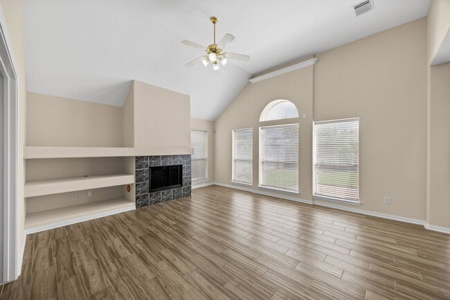 Building Photo - South Marathon Way, Stafford, TX 77477 - 3 BR 2 BA single-family home