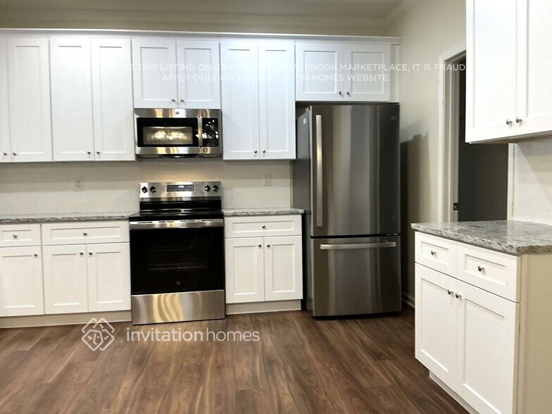 Building Photo - 7342 Lamplighter Close Dr
