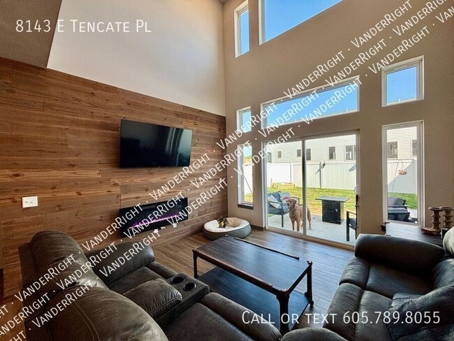 Building Photo - 8143 E Tencate Pl