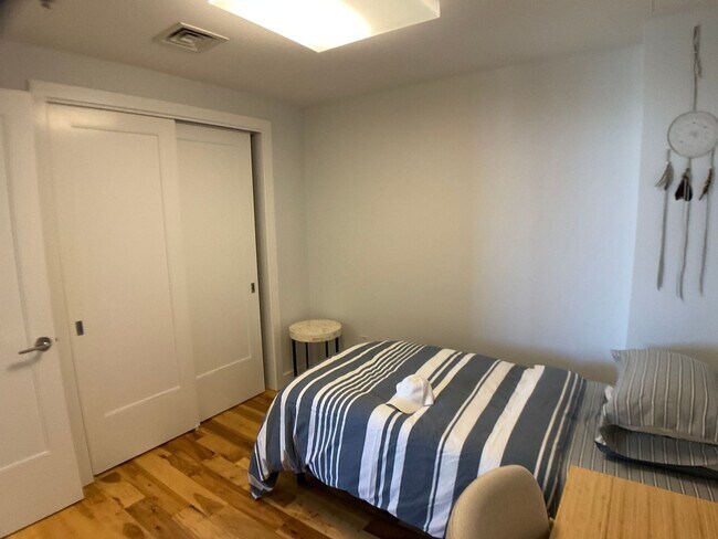 Building Photo - Rare Greenbridge Rental with West Facing Long Range Views!