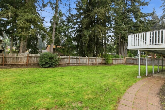 Building Photo - 5182