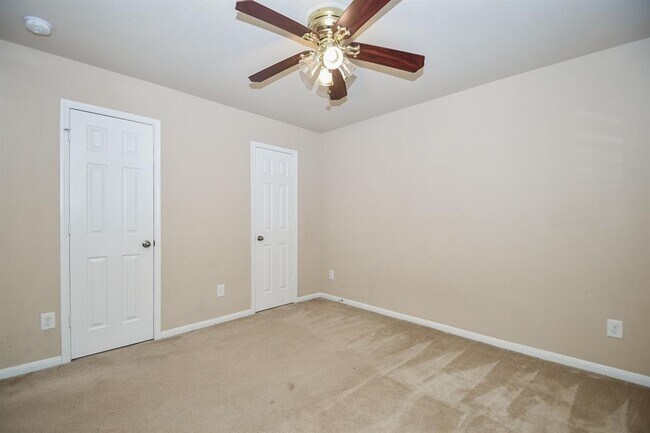 Building Photo - 2022 Haven Springs Ln