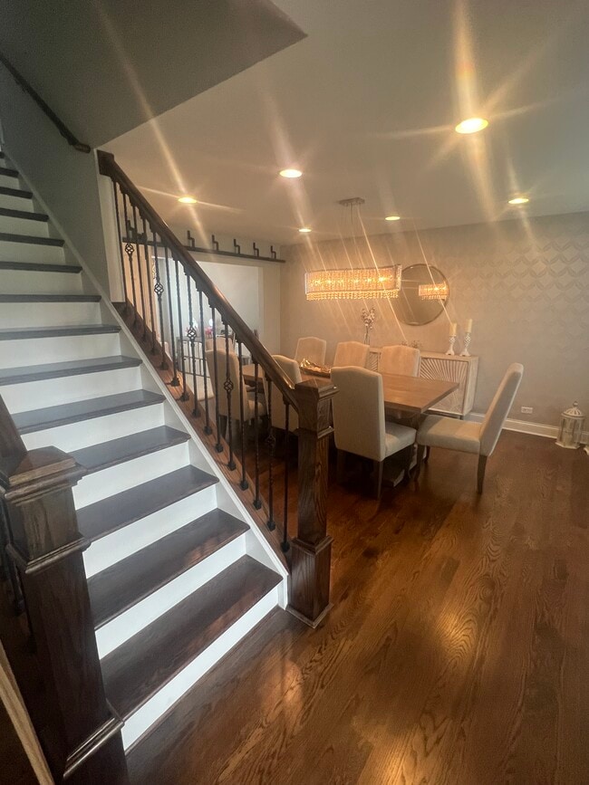 Building Photo - 927 Cass Ln