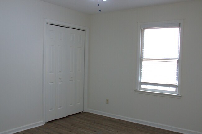 Building Photo - 1007 Kinsey Dr SE