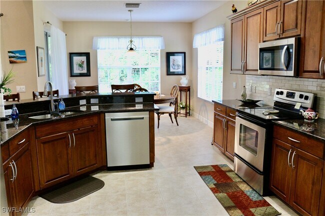 Building Photo - 15474 Los Reyes Ln