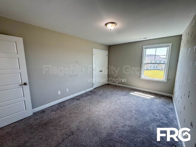Building Photo - 208 Coffman Dr