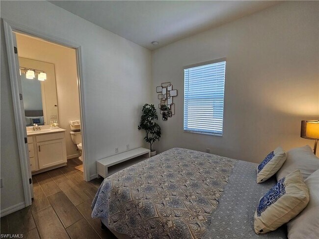 Building Photo - 5897 Sunningdale St