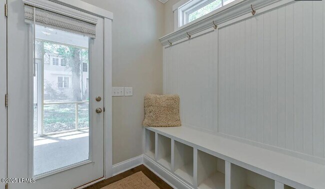 Building Photo - 309 Cockle Ln