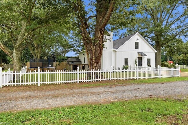 Building Photo - 4244 Driver Ln
