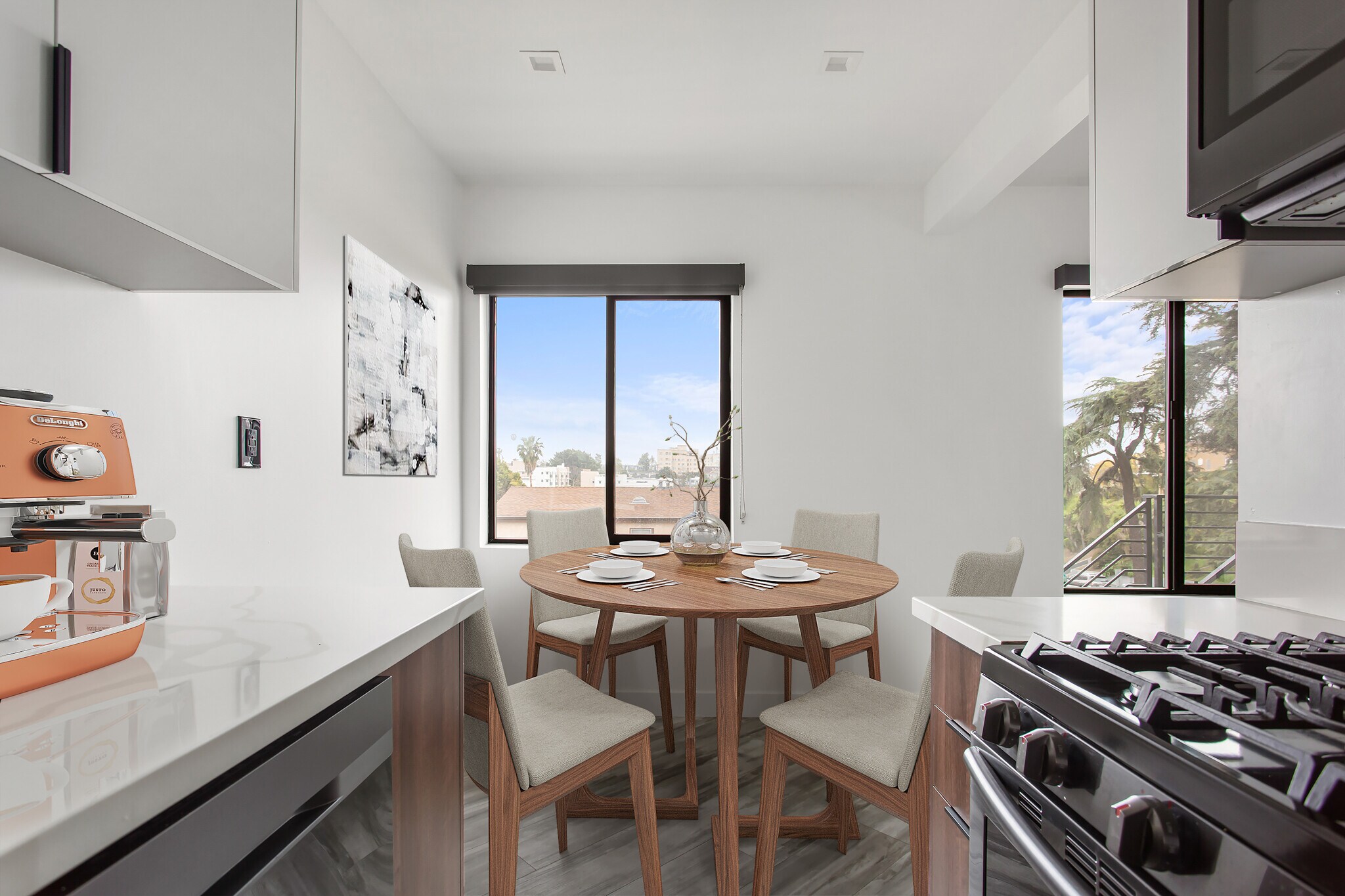 Building Photo - 230 S Carondelet St