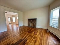 Building Photo - 127 Hayden St