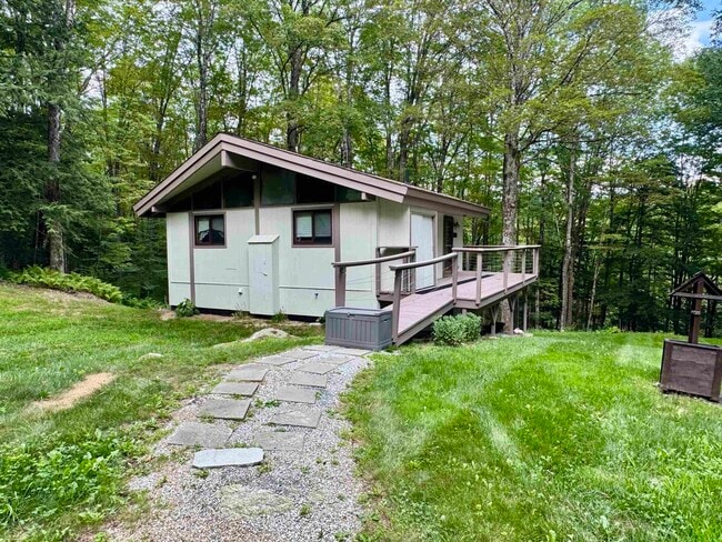 Building Photo - 44 Troon Dr