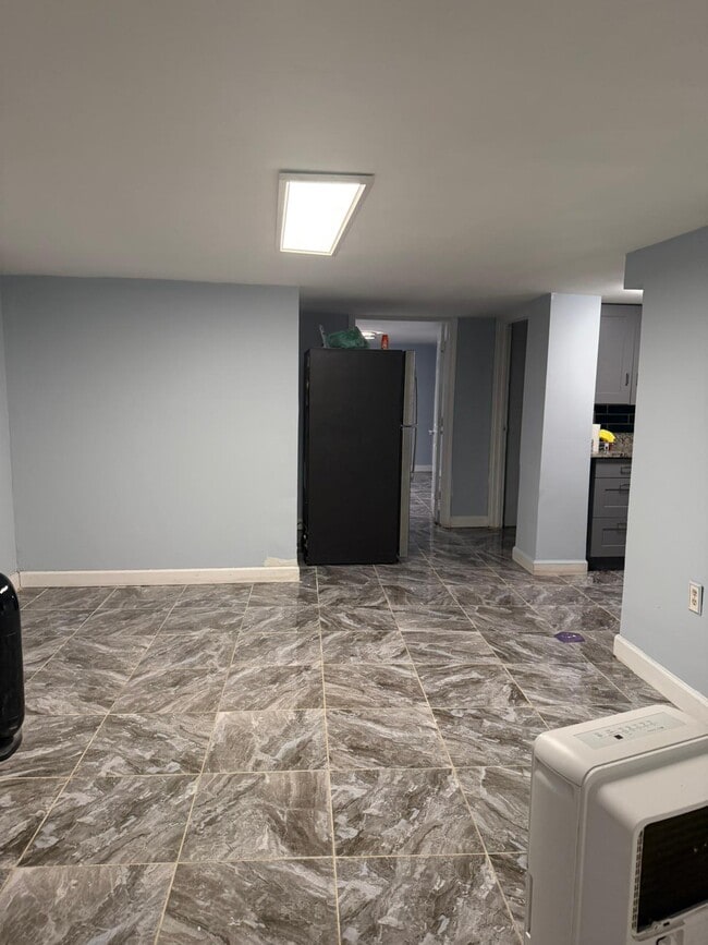 Building Photo - 72 Trenton St