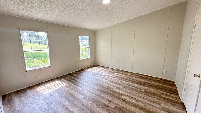 Building Photo - 11758 E Old Oak Trail