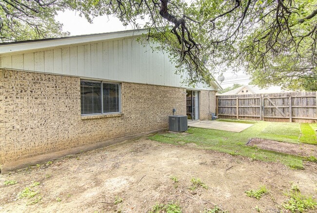 Building Photo - 3603 Rocky Hollow Trail