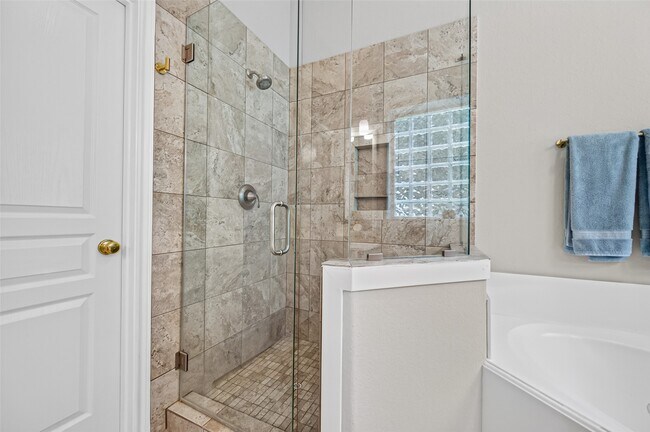 Building Photo - 27 E Shale Creek Cir