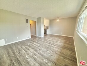 Building Photo - 1812 N Alvarado St