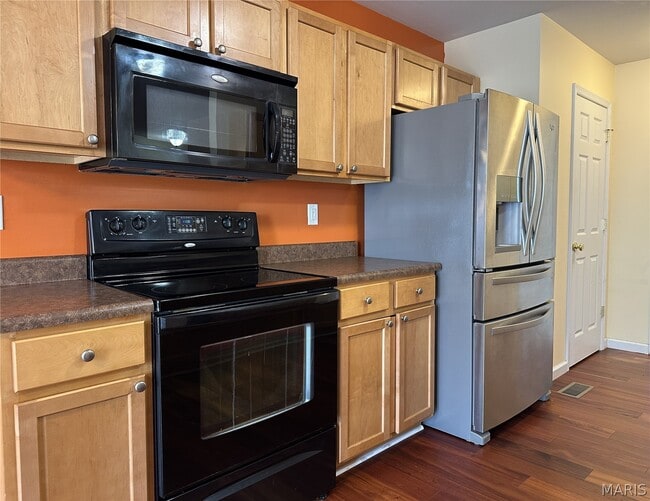 Building Photo - 207 Shady Rock Ln