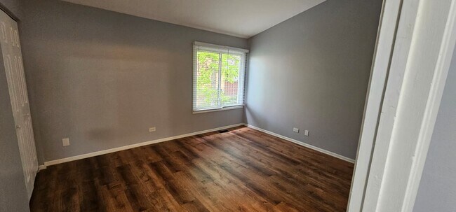 Building Photo - 988 Butter Creek Ct