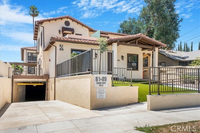 Building Photo - 89 N Grand Oaks Ave