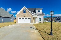 Building Photo - 5085 Oop Rd