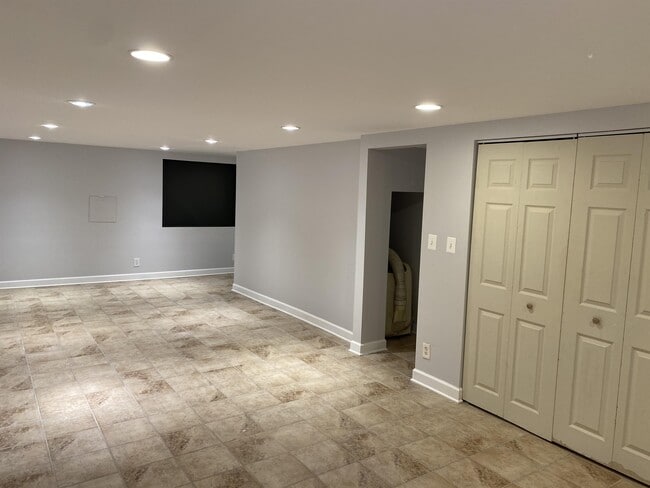 Building Photo - 1530 2nd St SW