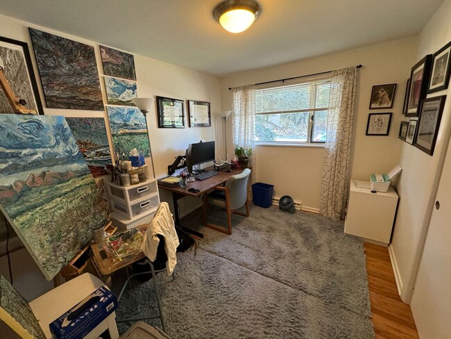 Building Photo - Beautiful 3 Bed 1.5 Bath Central Boulder H...