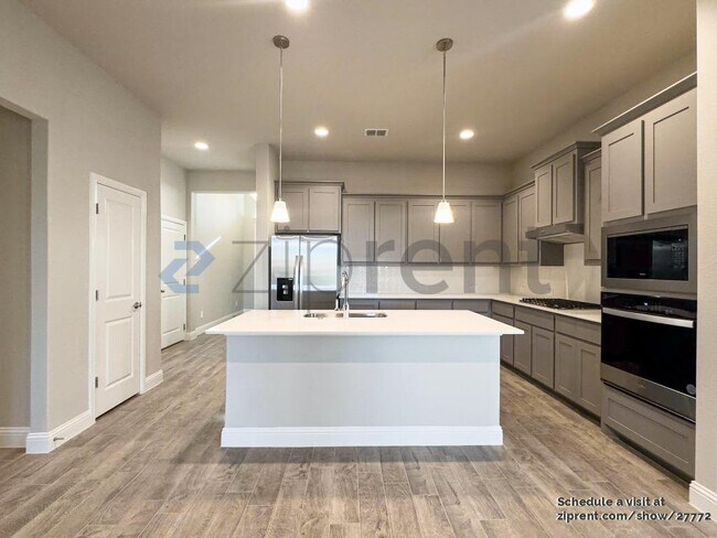 Building Photo - 3108 Lionsgate Dr