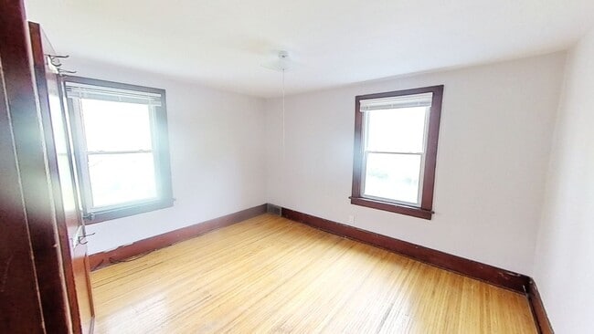 Building Photo - 3 Bedroom in Swillburg Area