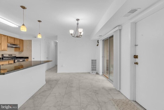 Building Photo - 12413 Braxfield Ct