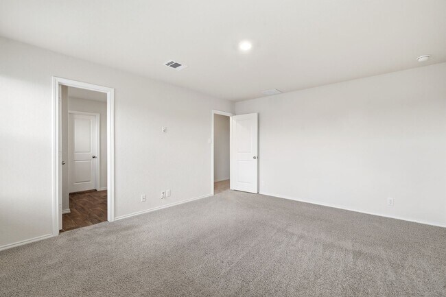 Building Photo - ***MOVE-IN SPECIAL: ONE WEEK FREE***Spacious Two-Story Home with Solar Panels, Luxury Features an...