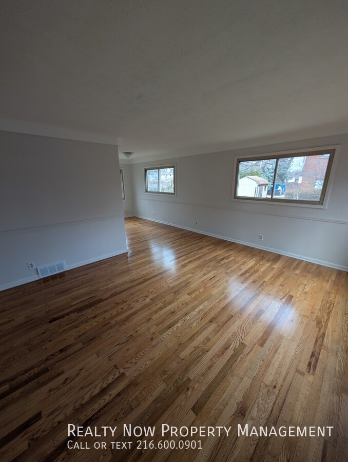 Building Photo - 15334 Triskett Rd