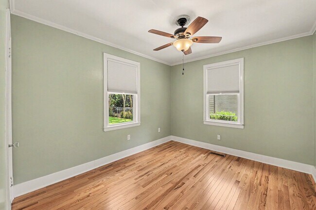 Building Photo - 12 Colleton Dr