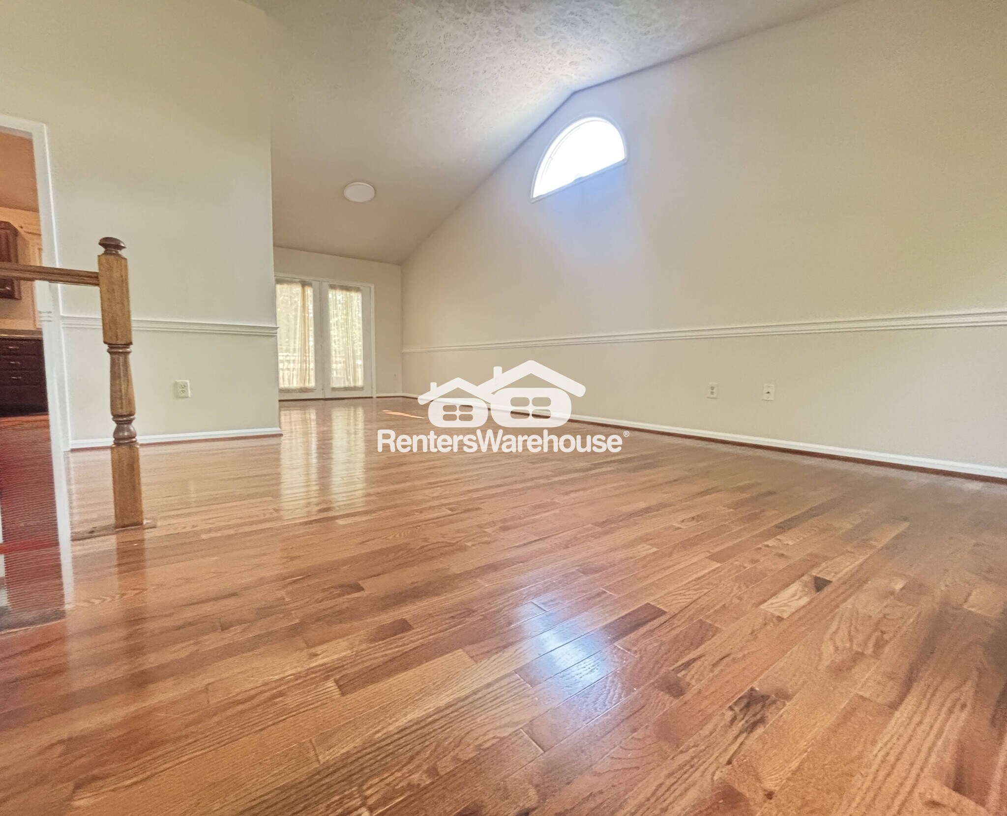 Building Photo - 20925 Shakespeare Dr