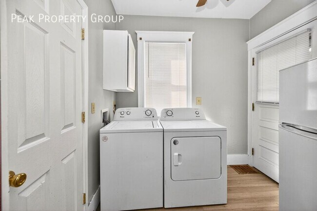 Building Photo - 225 Atkinson St