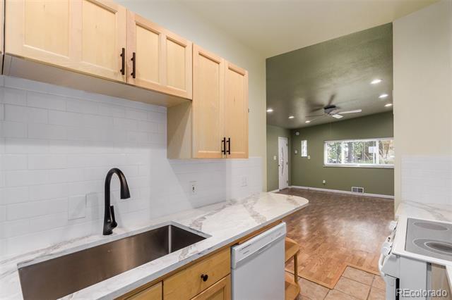 Building Photo - 4805 W 33rd Ave