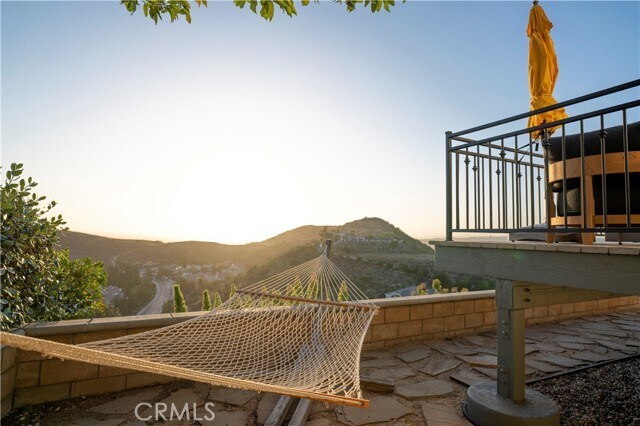 Building Photo - 6206 E Cliffway Dr