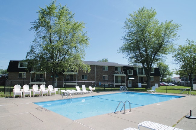 Building Photo - Losson Garden Apartments