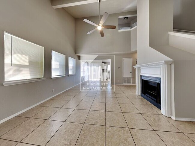 Building Photo - Beautiful Home ready for a June MOVE-IN!
