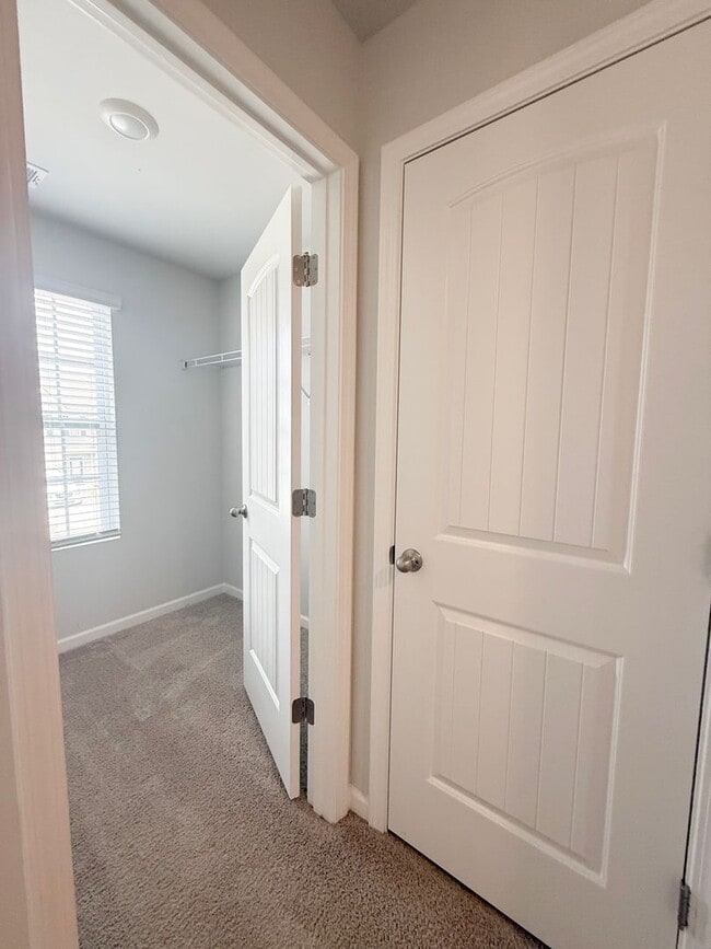 Building Photo - Newly Built 3 Bedroom Home - Baxter