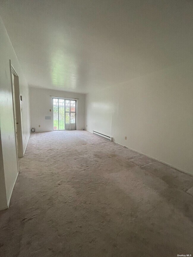 Building Photo - 94-55 43rd Ave