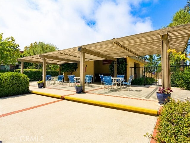 Building Photo - 27943 Ridgebrook Ct